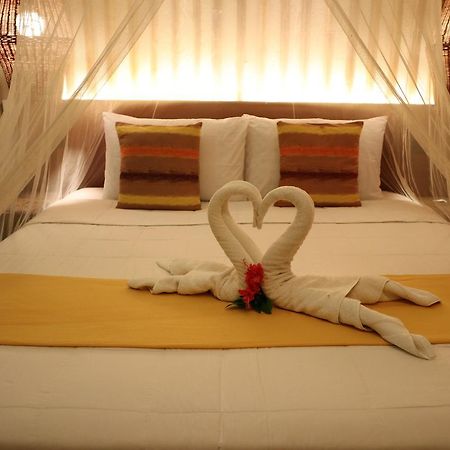 Bale Mi Hotel Balabag  Exterior photo